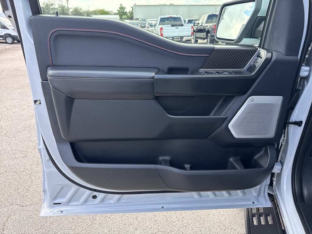 Used 2025 Ford F150 Raptor AWD/4WD image 14