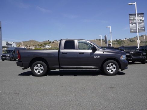 Used 2018 RAM 1500 Express image 3