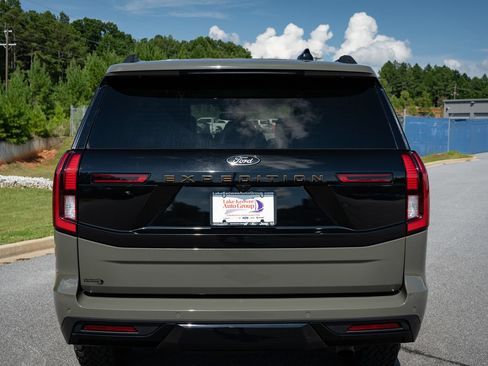 Used 2025 Ford Expedition Tremor AWD/4WD image 16