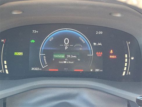 Used 2025 Toyota Camry SE image 28