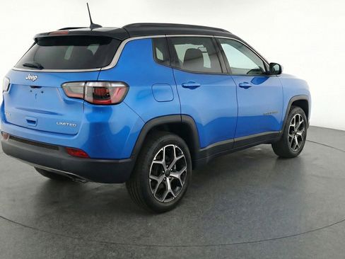 Used 2025 Jeep Compass Limited AWD/4WD image 9