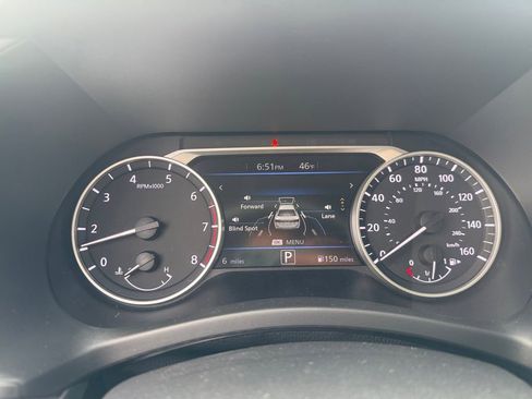 Certified 2025 Nissan Sentra SR w/ SR Premium Package image 20