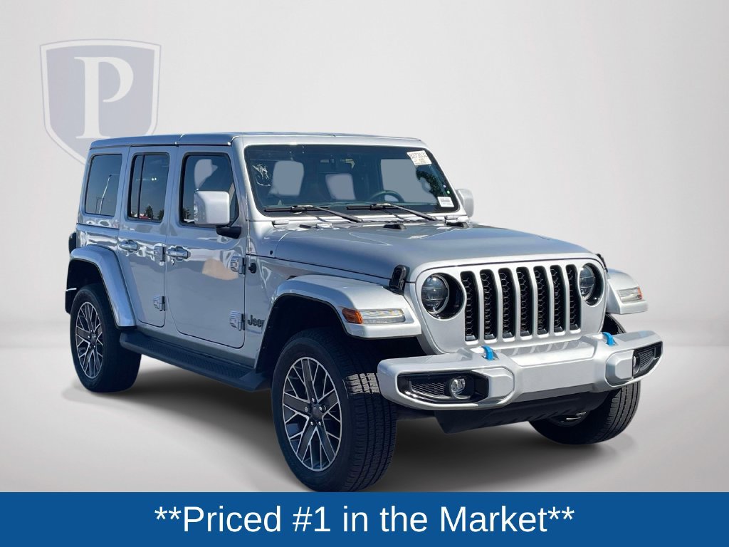 Used 2023 Jeep Wrangler Unlimited Sahara AWD/4WD image 2