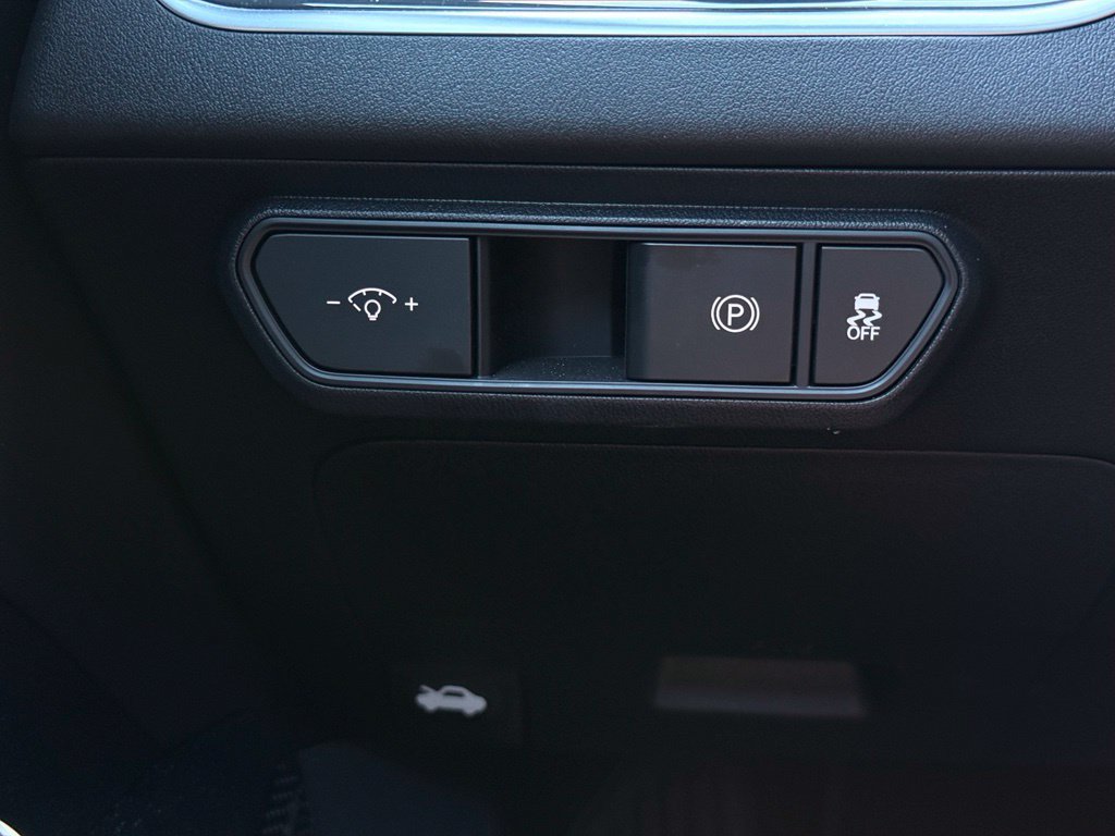Used 2025 Kia K4 GT-Line w/ GT-Line Premium Package FWD image 17