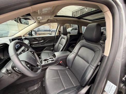 Used 2024 Lincoln Corsair AWD w/ Equipment Group 101A image 5