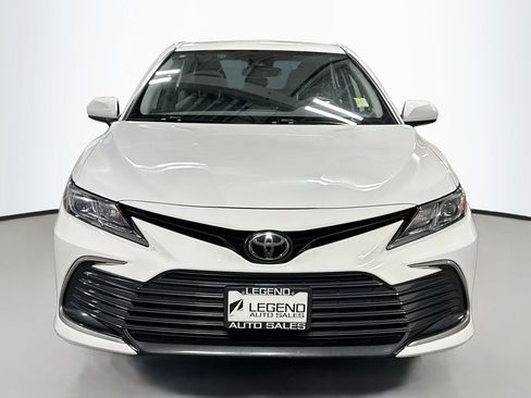 Used 2021 Toyota Camry LE FWD image 2