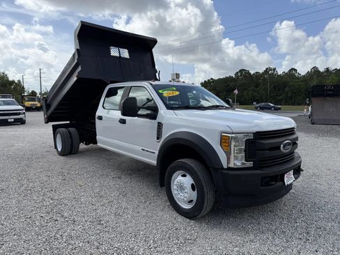 Used 2017 Ford F550 4x4 Crew Cab Super Duty image 3