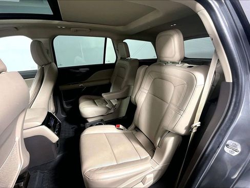 Used 2023 Lincoln Aviator Reserve w/ Equipment Group 201A AWD/4WD image 26
