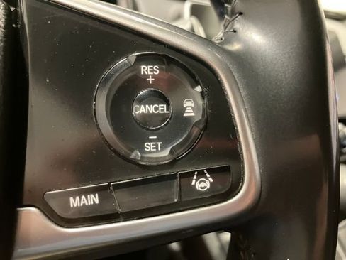 Used 2019 Honda CR-V Touring image 29