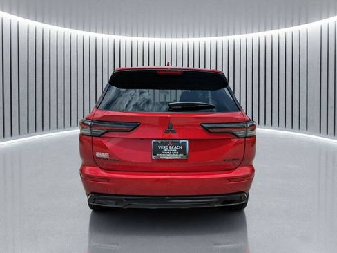 New 2026 Mitsubishi Outlander LE FWD image 5