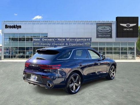 Used 2025 Genesis GV70 2.5T w/ Sport Prestige Package image 4