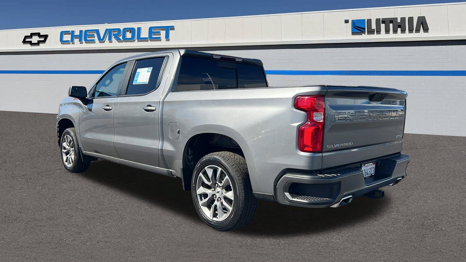 Used 2021 Chevrolet Silverado 1500 RST w/ Convenience Package II AWD/4WD image 7