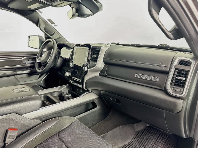 Used 2023 RAM 1500 Laramie AWD/4WD image 32