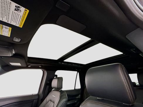 Certified 2024 Ford Expedition Max Platinum image 23