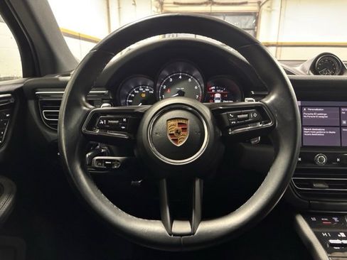 Used 2023 Porsche Macan S image 13
