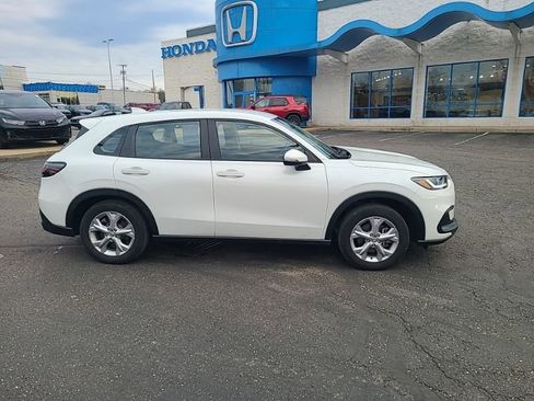 Used 2023 Honda HR-V LX image 6
