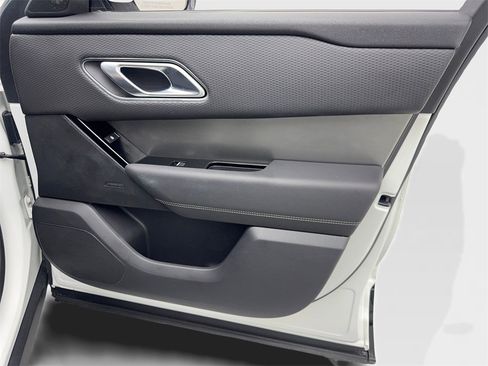 Used 2022 Land Rover Range Rover Velar S image 48