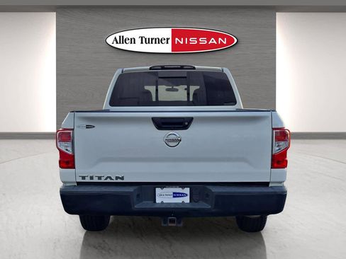 Used 2019 Nissan Titan S w/ S Utility Package image 4