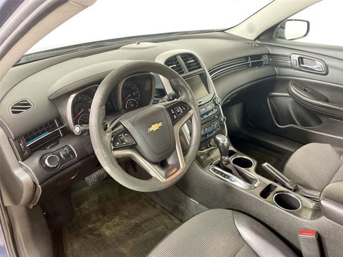 Used 2014 Chevrolet Malibu LT w/ Power Convenience Package image 9