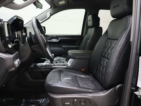 Used 2024 GMC Sierra 1500 Elevation w/ Preferred Package image 16