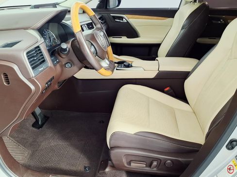 Used 2018 Lexus RX 350L FWD w/ Premium Package image 15