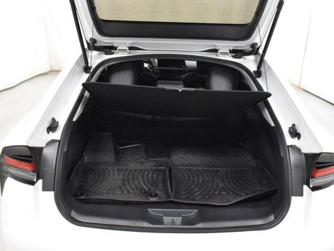 Used 2024 Toyota Prius XLE image 11