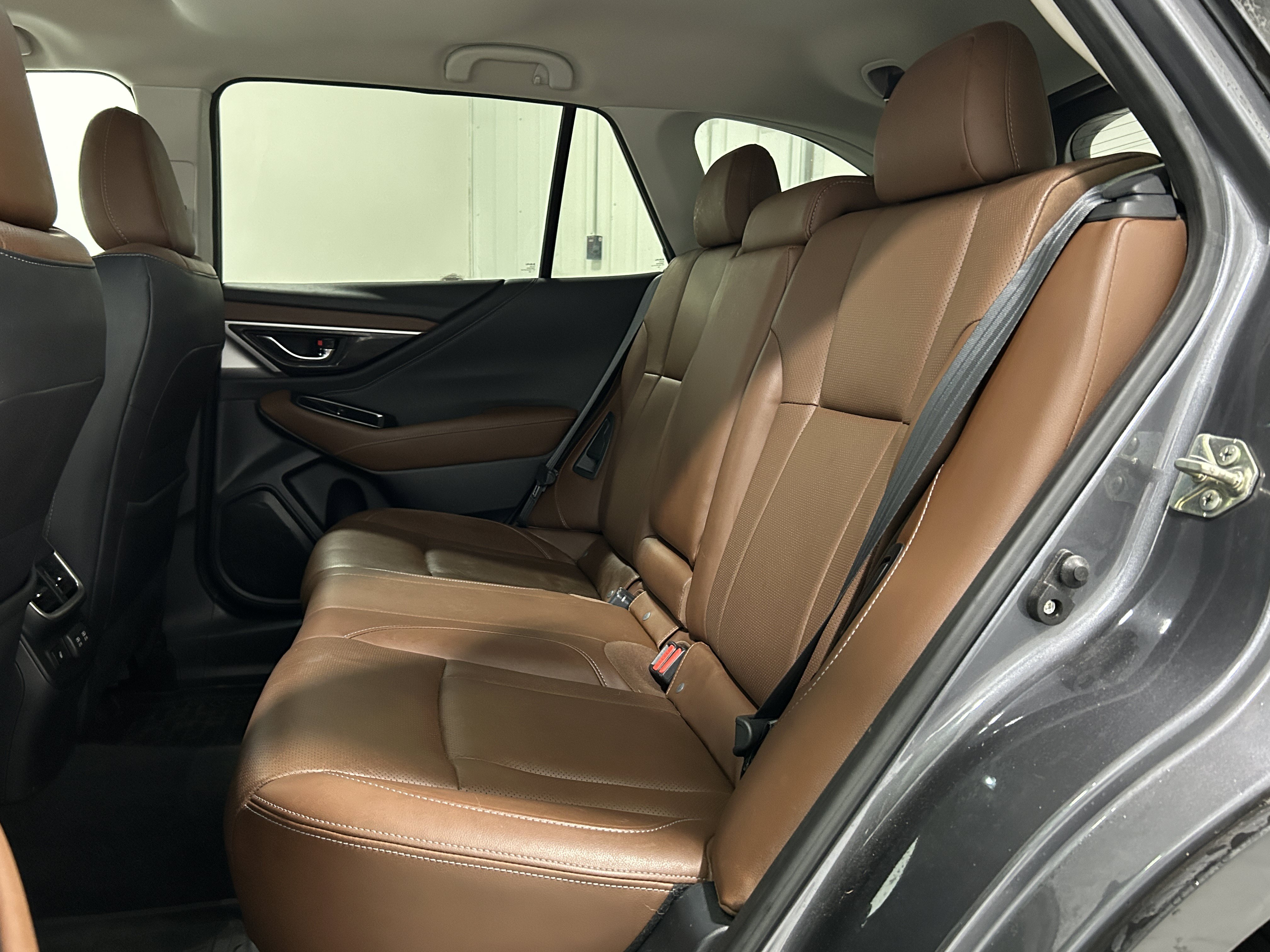 Used 2020 Subaru Outback Touring XT AWD/4WD image 30