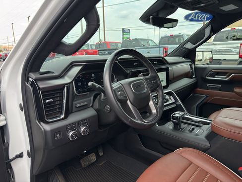 Used 2024 GMC Sierra 1500 Denali Ultimate image 15