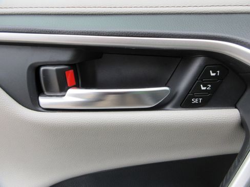 Used 2022 Toyota RAV4 Limited w/ Limited Grade Weather Package image 30