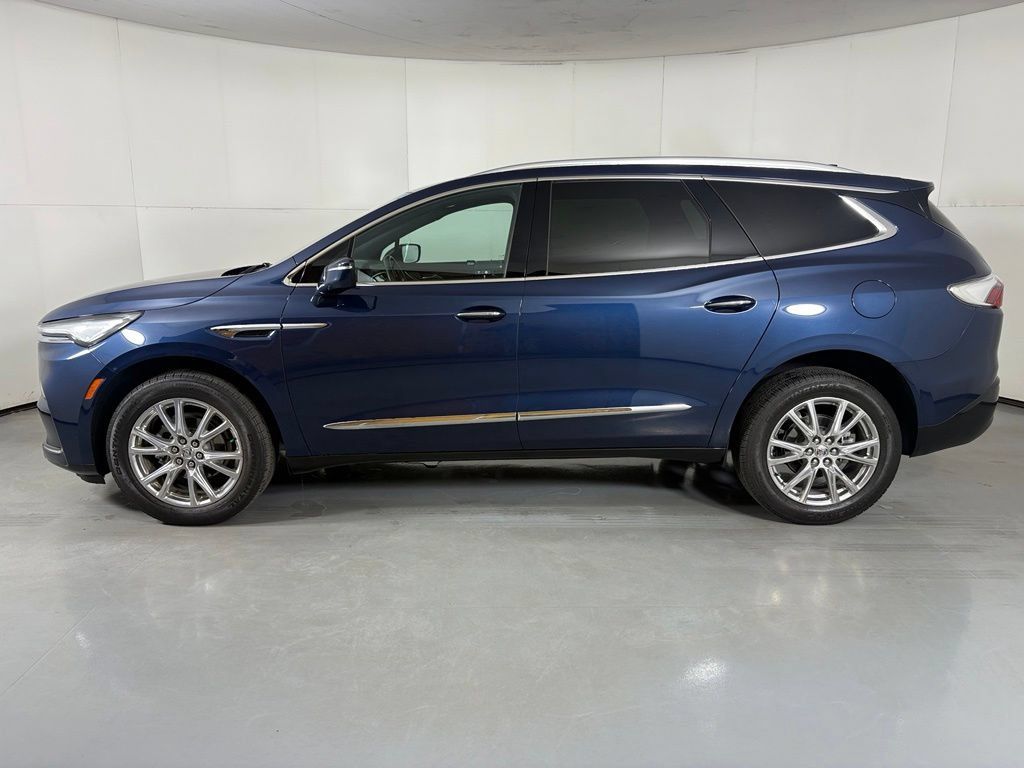 Certified 2023 Buick Enclave Essence w/ Experience Buick Package FWD image 6