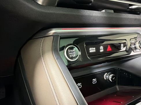 Certified 2025 Audi Q5 Premium Plus image 26