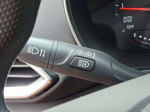 Used 2023 Chevrolet TrailBlazer LT w/ Convenience Package image 22