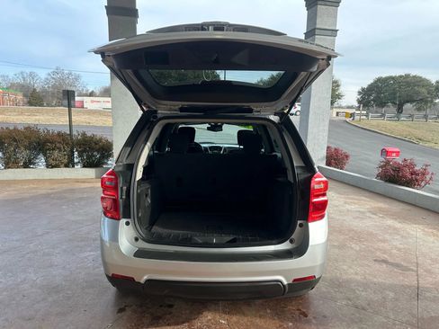 Used 2016 Chevrolet Equinox LS image 23