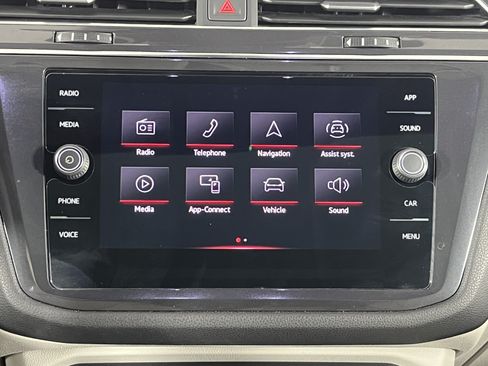 Used 2023 Volkswagen Tiguan SE R-Line AWD/4WD image 15