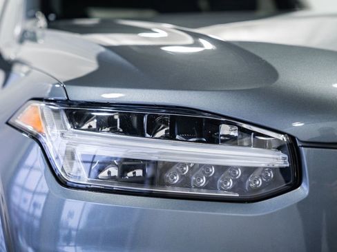 Used 2019 Volvo XC90 T5 R-Design w/ Protection Package Premier image 15