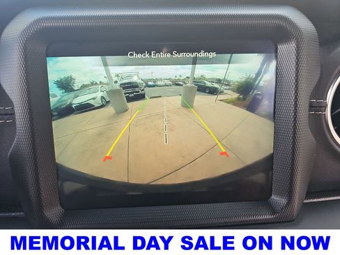 Used 2023 Jeep Wrangler Unlimited Sahara w/ Cold Weather Group AWD/4WD image 22
