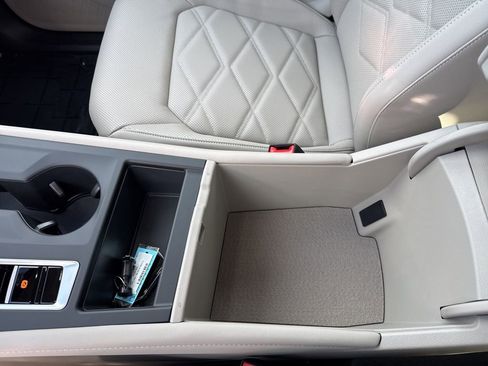 New 2026 Volkswagen Atlas SE image 22