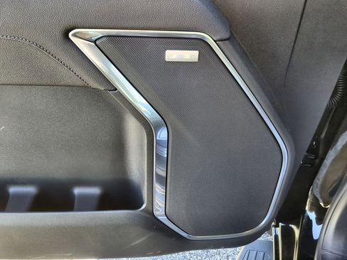 Used 2026 GMC Sierra 1500 SLT w/ SLT Premium Plus Package image 25