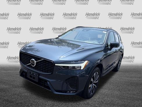 Certified 2024 Volvo XC60 B5 Core w/ Climate Package AWD/4WD image 5