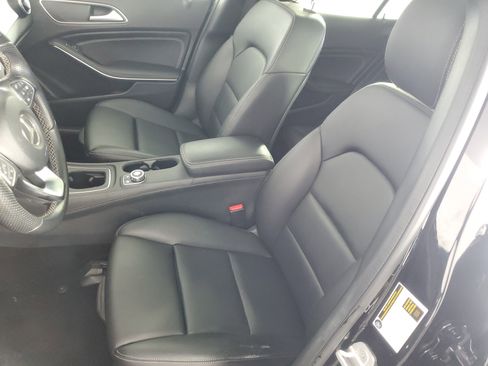Used 2016 Mercedes-Benz GLA 250 image 12