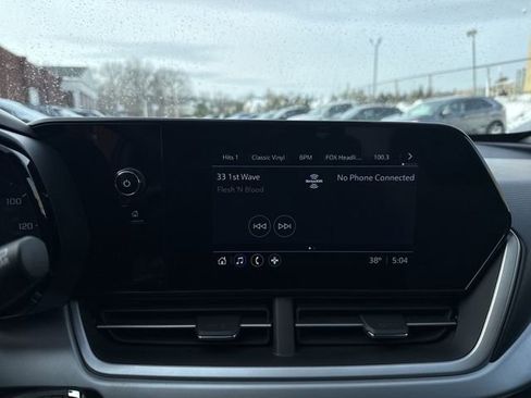 Used 2024 Chevrolet Trax LS image 14