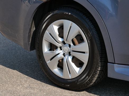 Used 2013 Subaru Legacy 2.5i AWD/4WD image 15