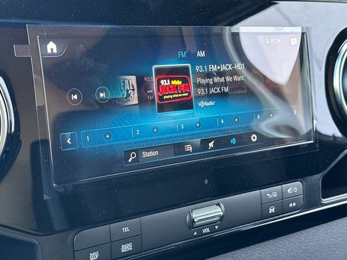 Used 2024 Mercedes-Benz Sprinter 4500 image 17