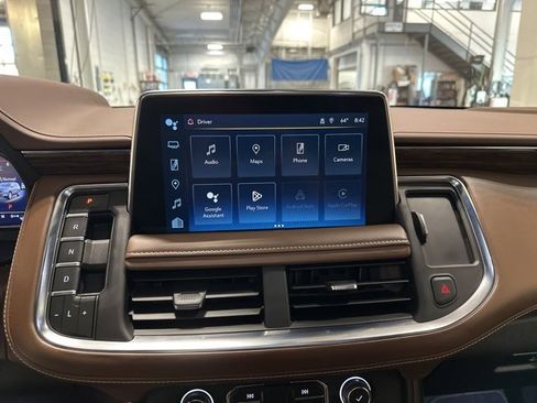 Used 2023 Chevrolet Tahoe High Country image 24