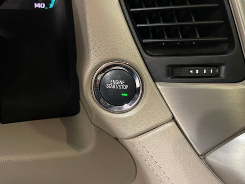 Used 2020 GMC Yukon Denali w/ Denali Premium Package image 22