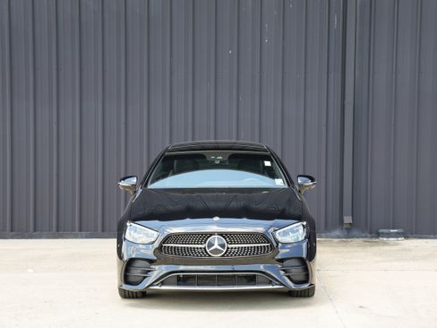 Used 2023 Mercedes-Benz E 450 Coupe image 4