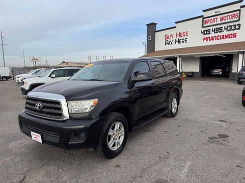 Used 2009 Toyota Sequoia SR5 image 1