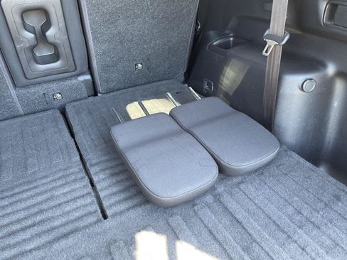 Used 2022 Mitsubishi Outlander ES FWD image 35