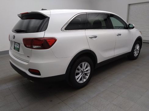 Used 2020 Kia Sorento LX FWD image 10
