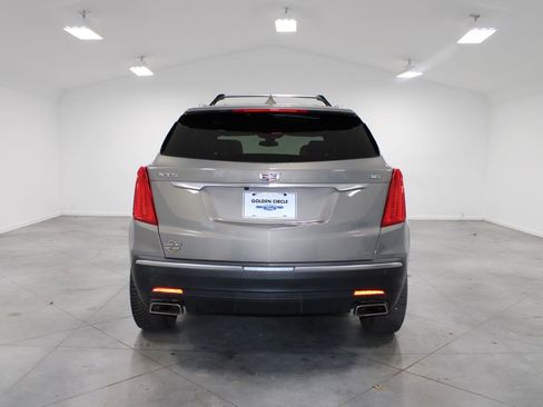 Used 2018 Cadillac XT5 Premium Luxury w/ Driver Assist Package image 8